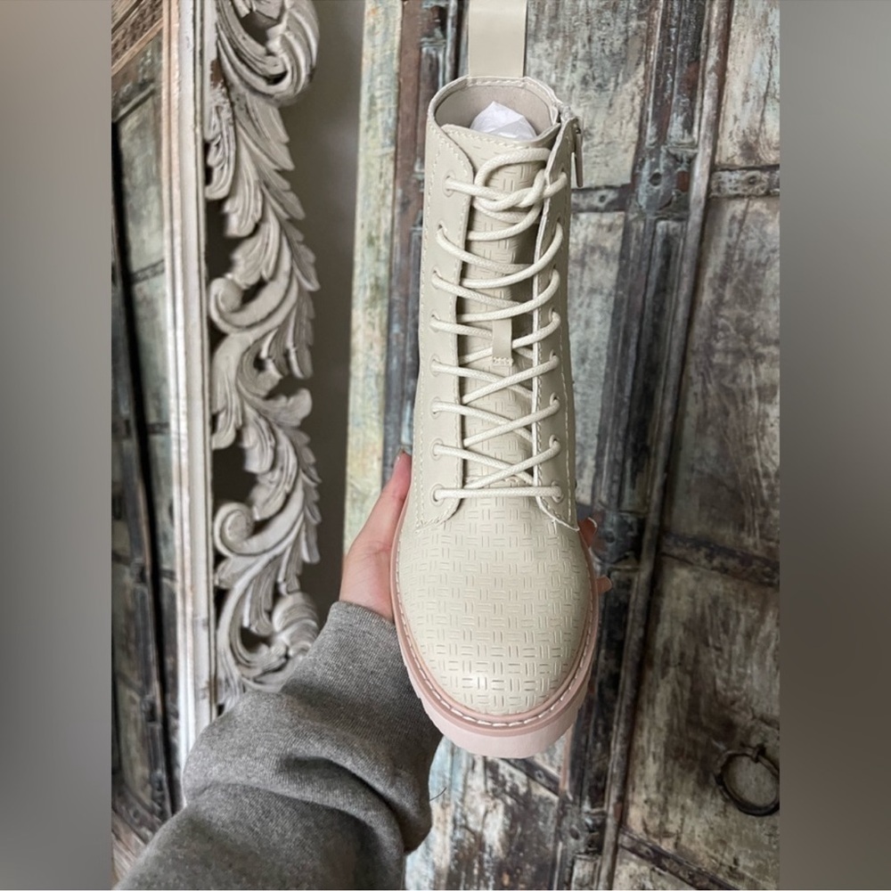 NWT Dolce Vita Piker Ivory Perforated Combat Boots - Picture 8 of 13